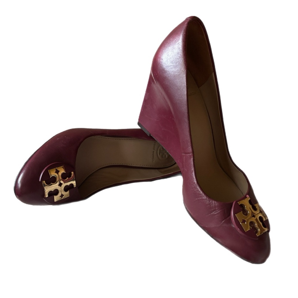 Tory Burch Burgundy Wedge Shoes with Logo Ornament - Picture 4 of 5